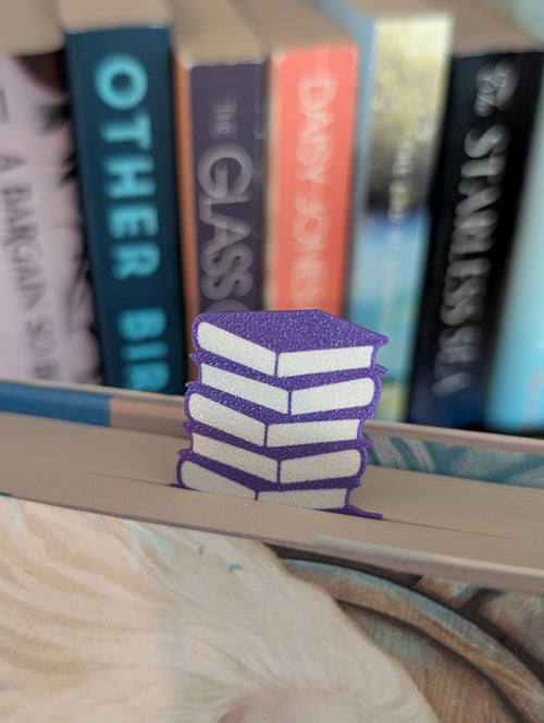 Book Stack - Icon Bookmark